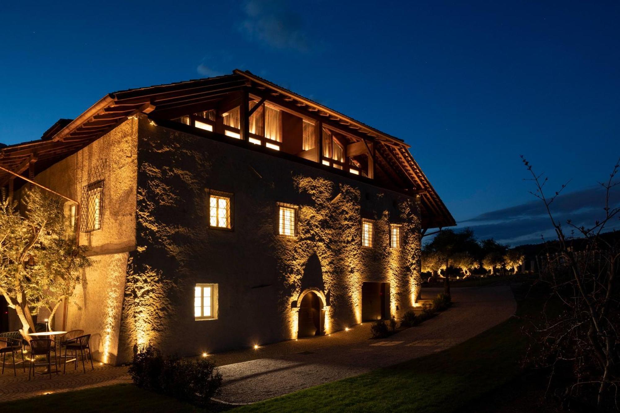 Ansitz Battisti Suites (Adults Only) Caldaro Eksteriør billede